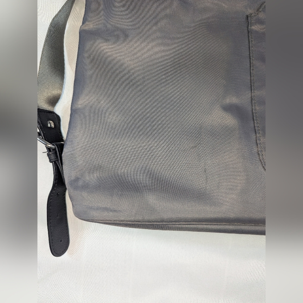 Mosey By Baggallini Convertible Shoulder Bag - Picture 15 of 16